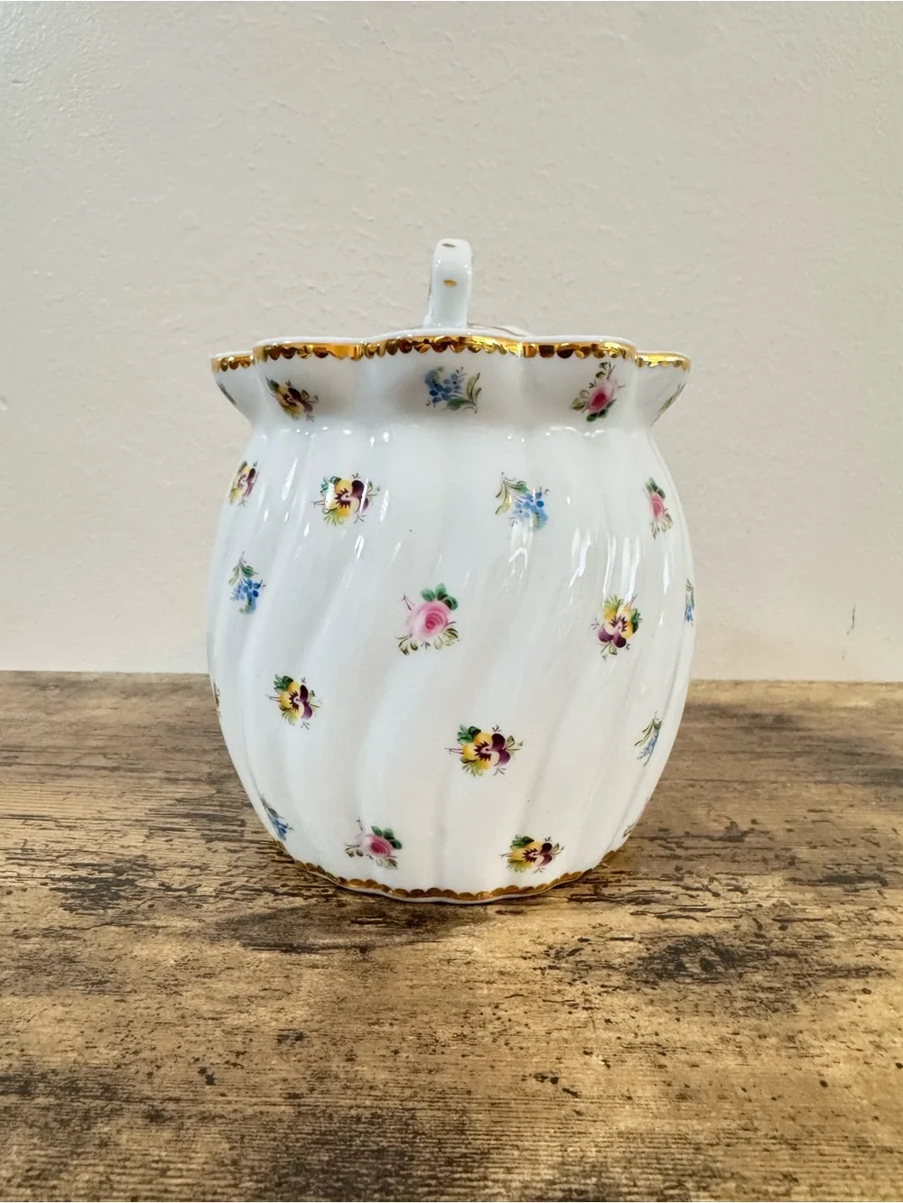 Porcelain Lidded Biscuit Jar Floral Gold Trim Heart Handle England